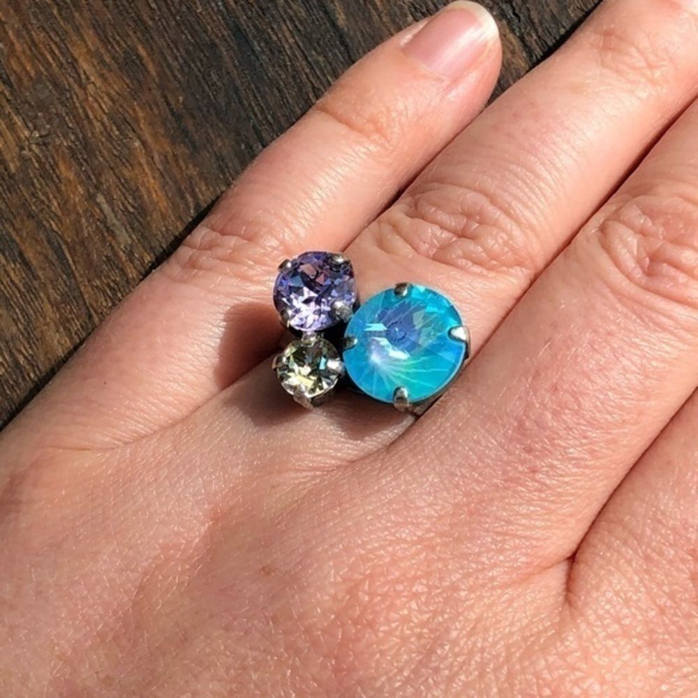 Adjustable Rhinestone Ring - Picture 2 of 5